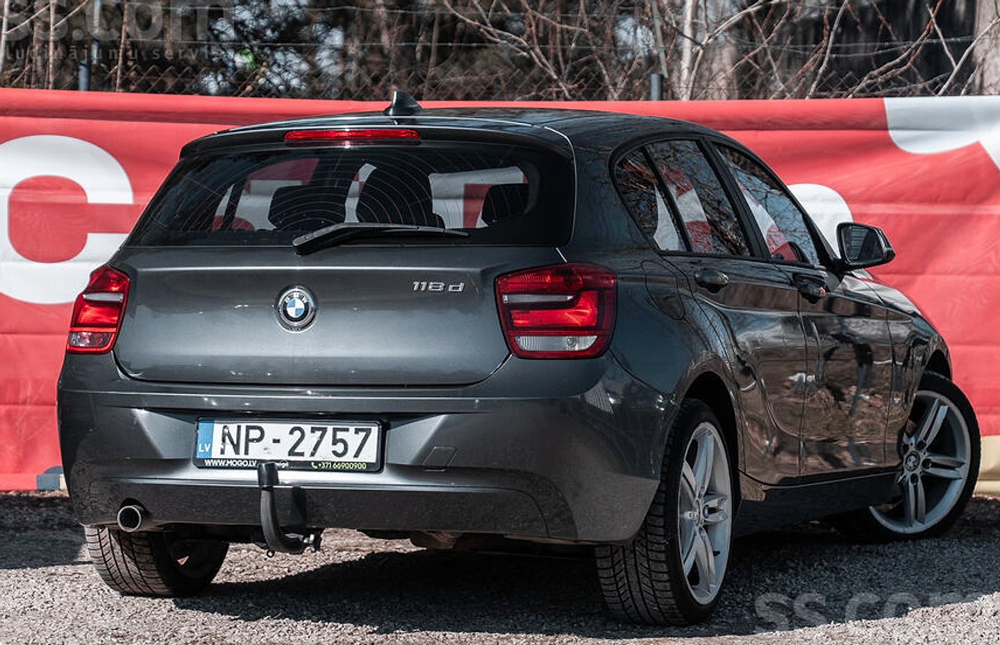 BMW 118 — foto 3