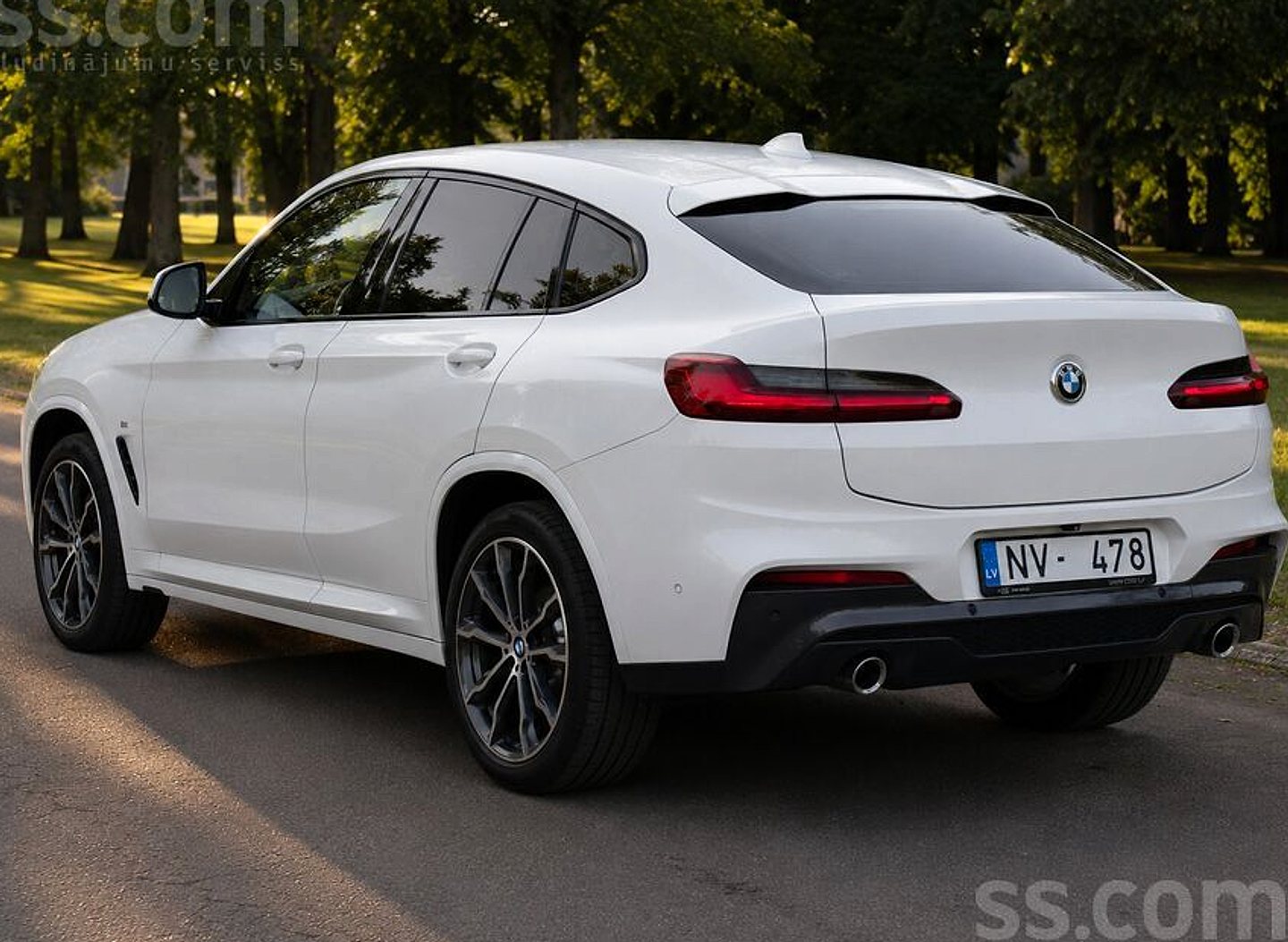 BMW X4 — foto 4