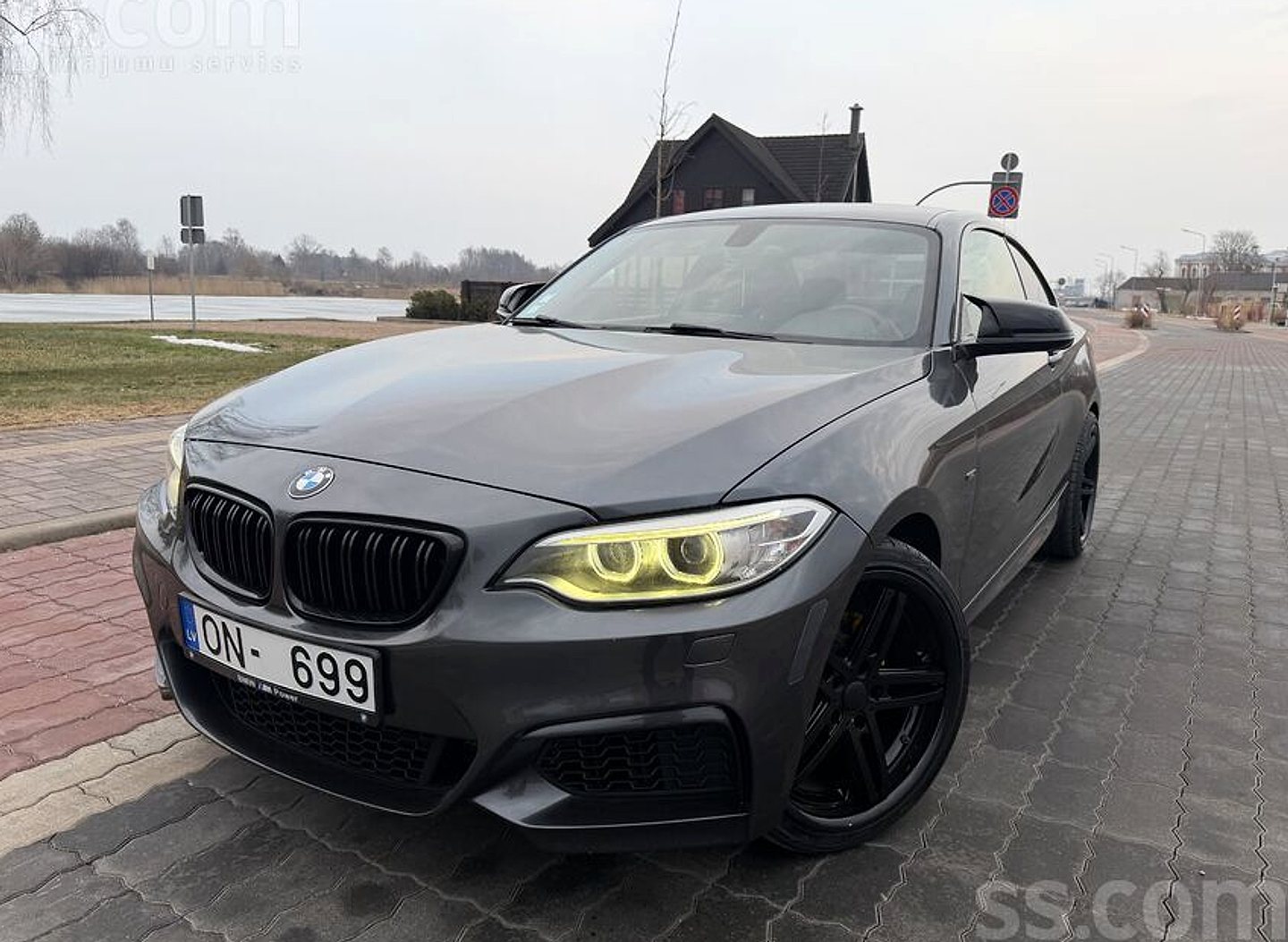 BMW 218 — foto 3