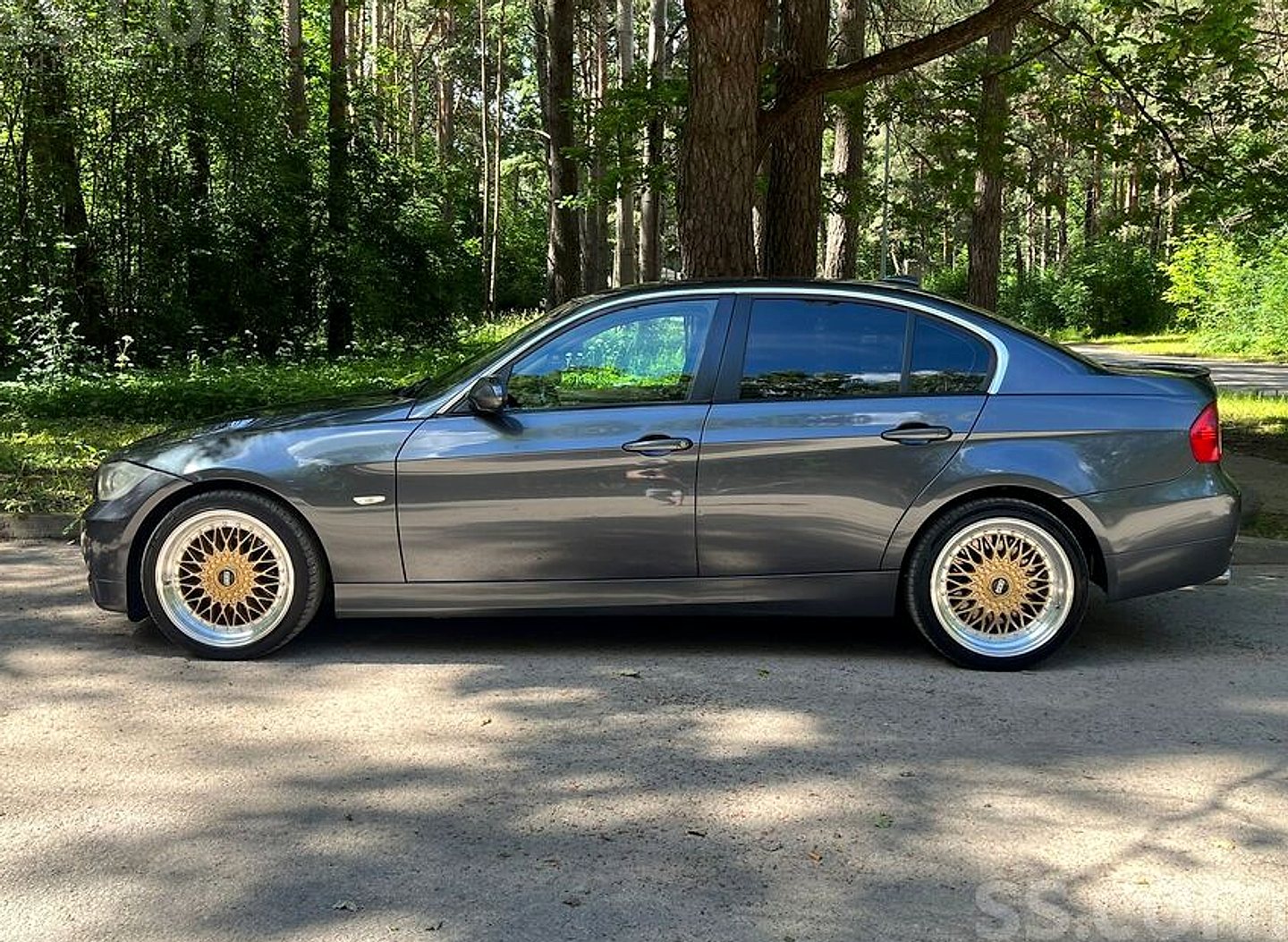 BMW 330 — foto 2