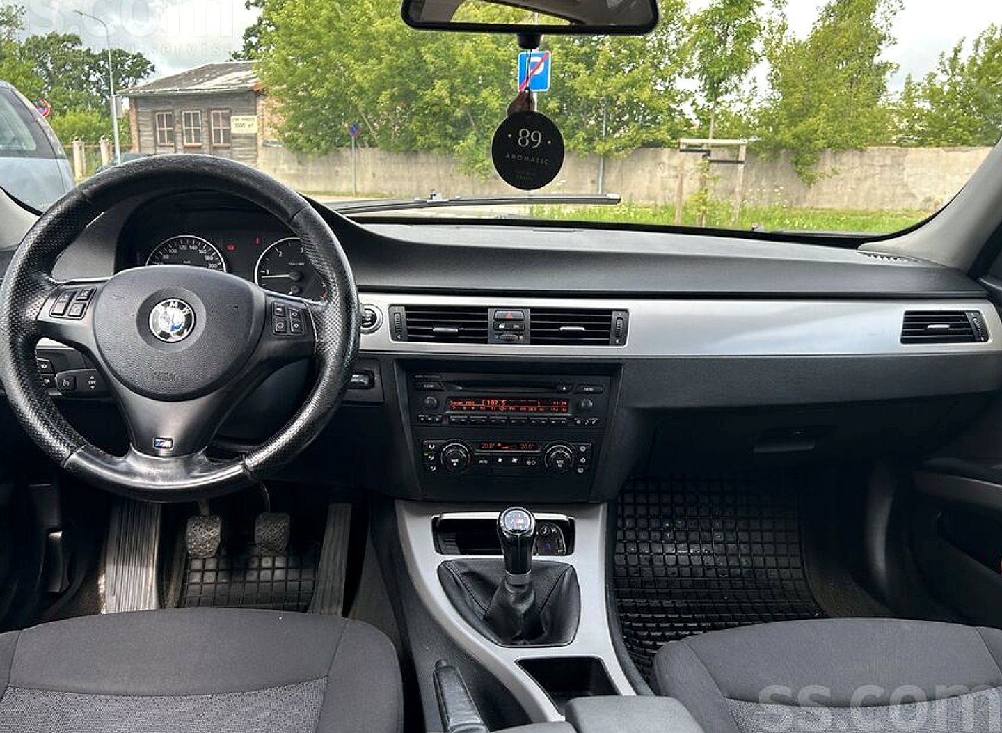 BMW 320 — foto 5
