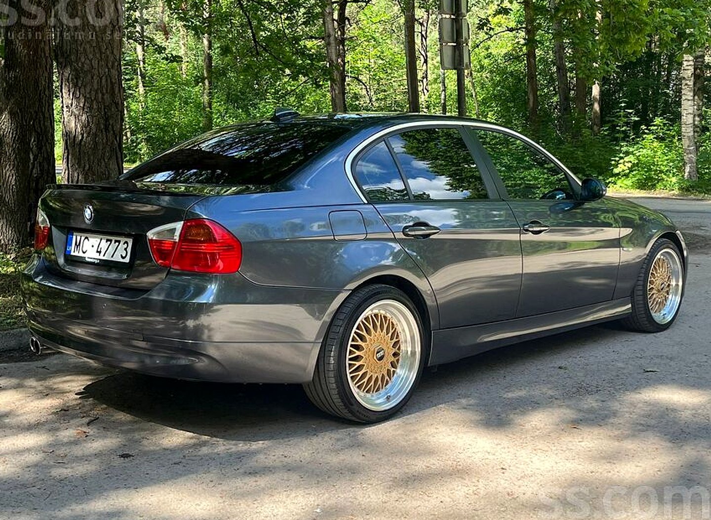 BMW 330 — foto 5