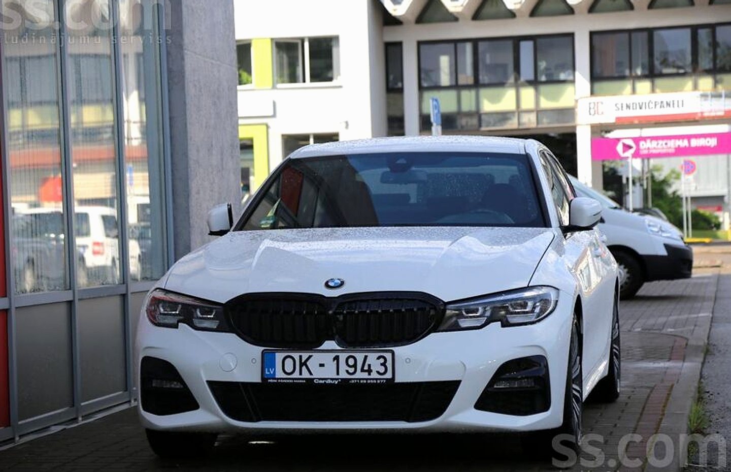 BMW 320, 2020. gads