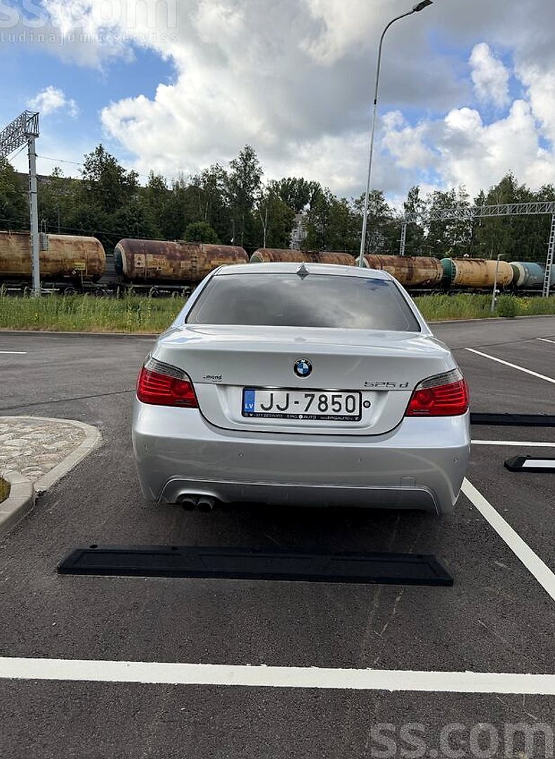 BMW 525 — foto 4