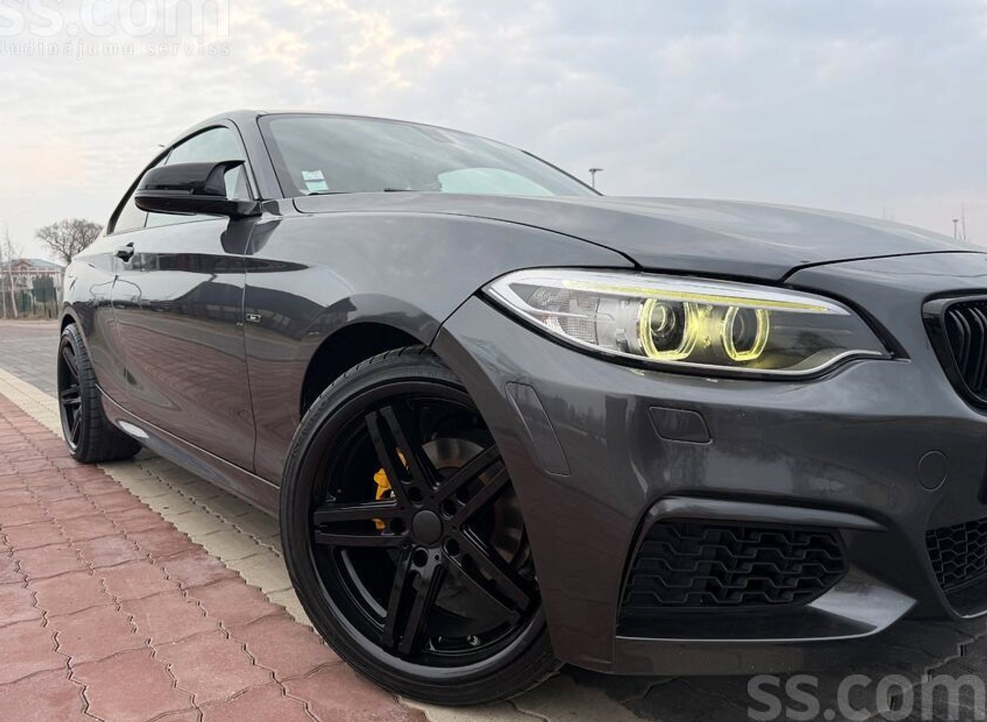 BMW 218 — foto 2