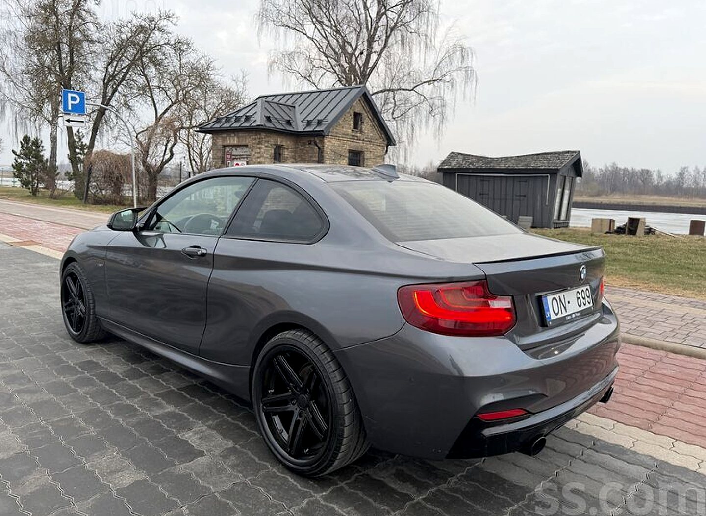 BMW 218 — foto 6