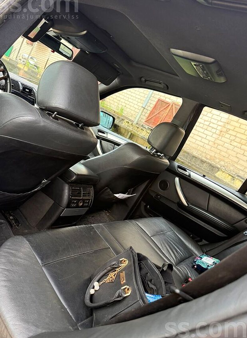 BMW X5 — foto 3
