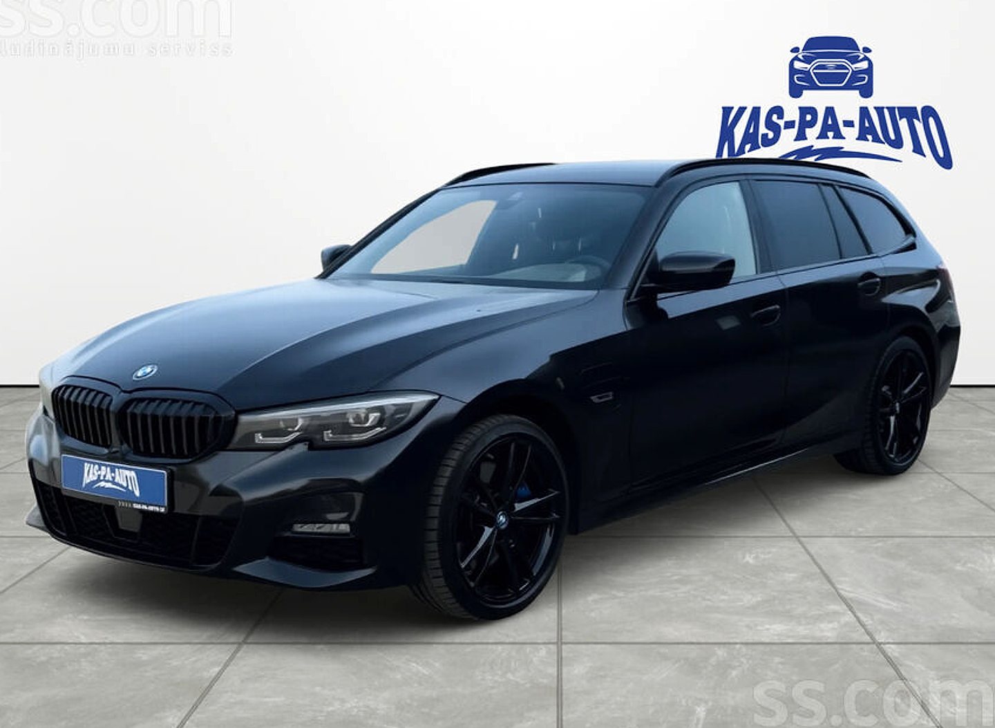 BMW 330, 2021. gads